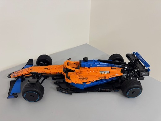 lego-sada-42141-mclaren-formule-1-003.jpg