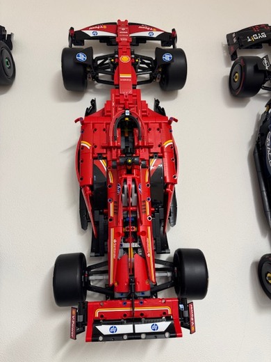lego-sada-42207-ferrari-004.jpg